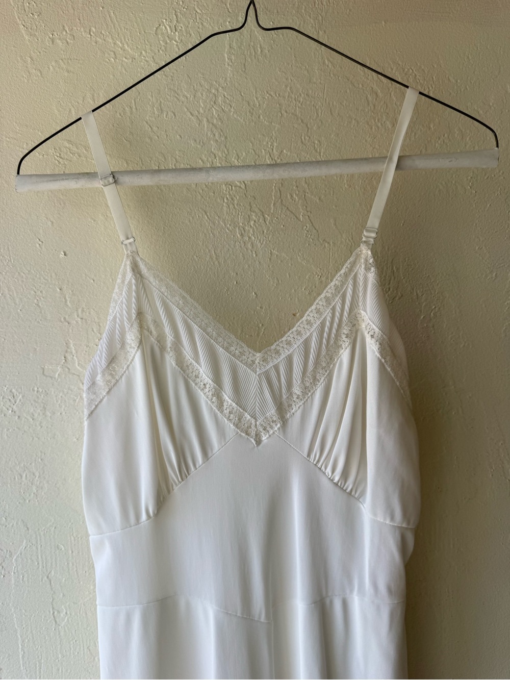 Women's Ivory Slip Dress / nightgown with Lace Trim - Picture 6 of 9